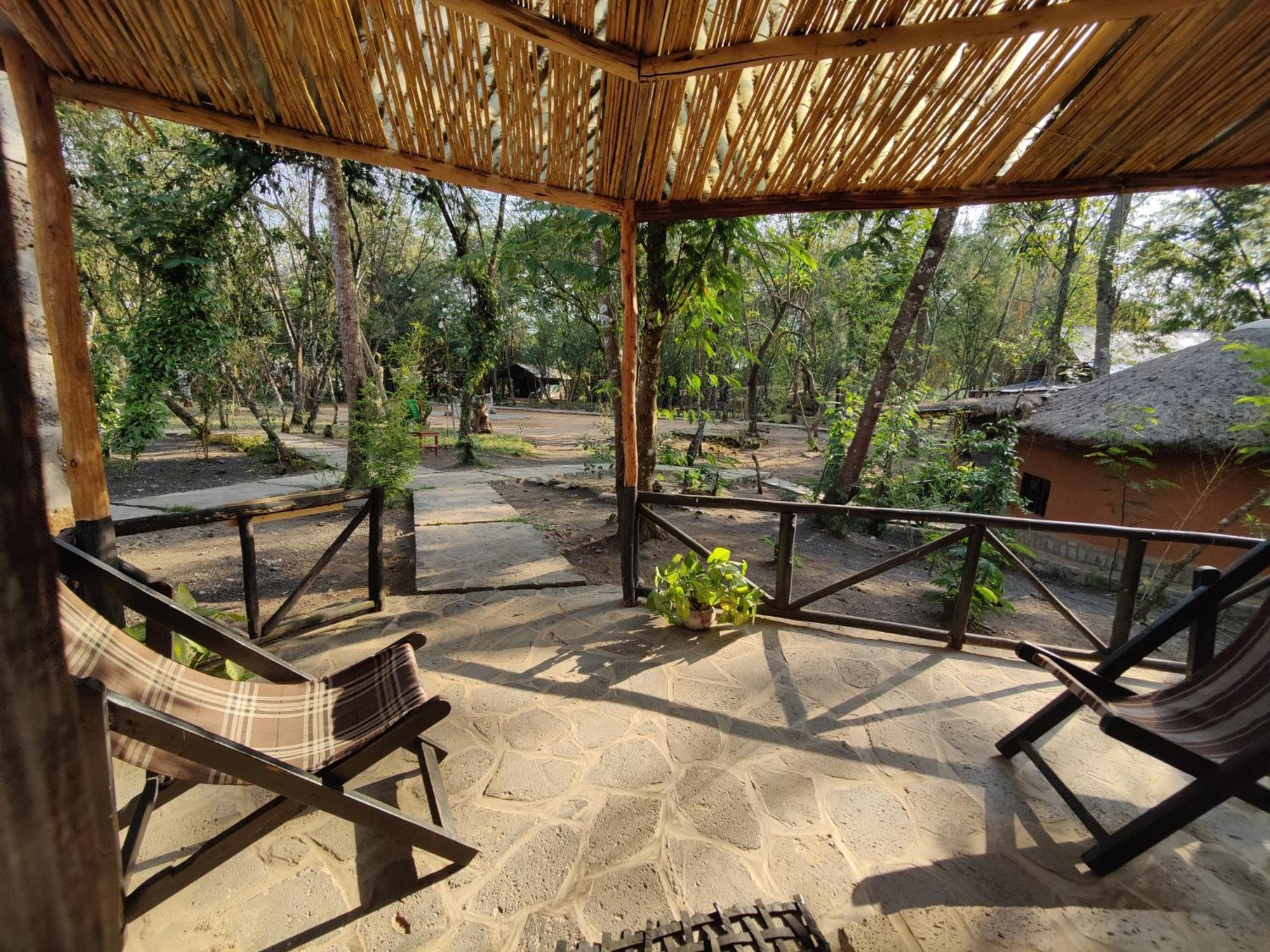 Red Rocks Rwanda - Campsite & Guesthouse Nyakinama Exteriör bild