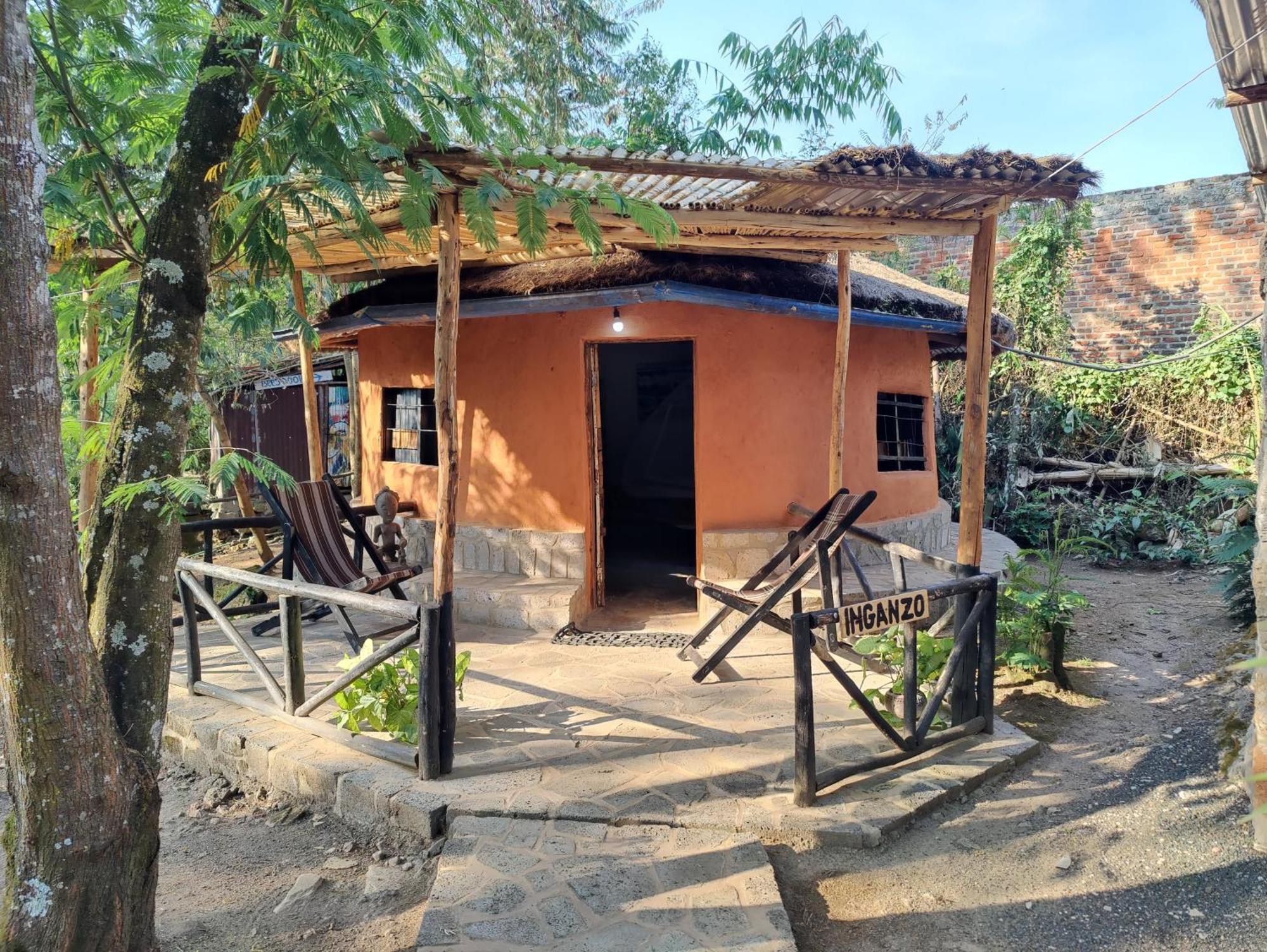 Red Rocks Rwanda - Campsite & Guesthouse Nyakinama Exteriör bild
